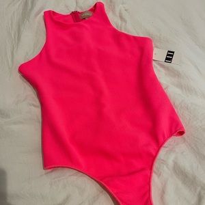 🌺Show Me your MuMu neon pink body suit🌺
